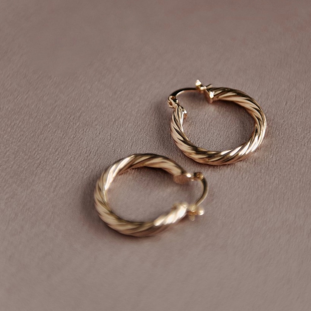 Gold cable hoop earrings 25mm NEW